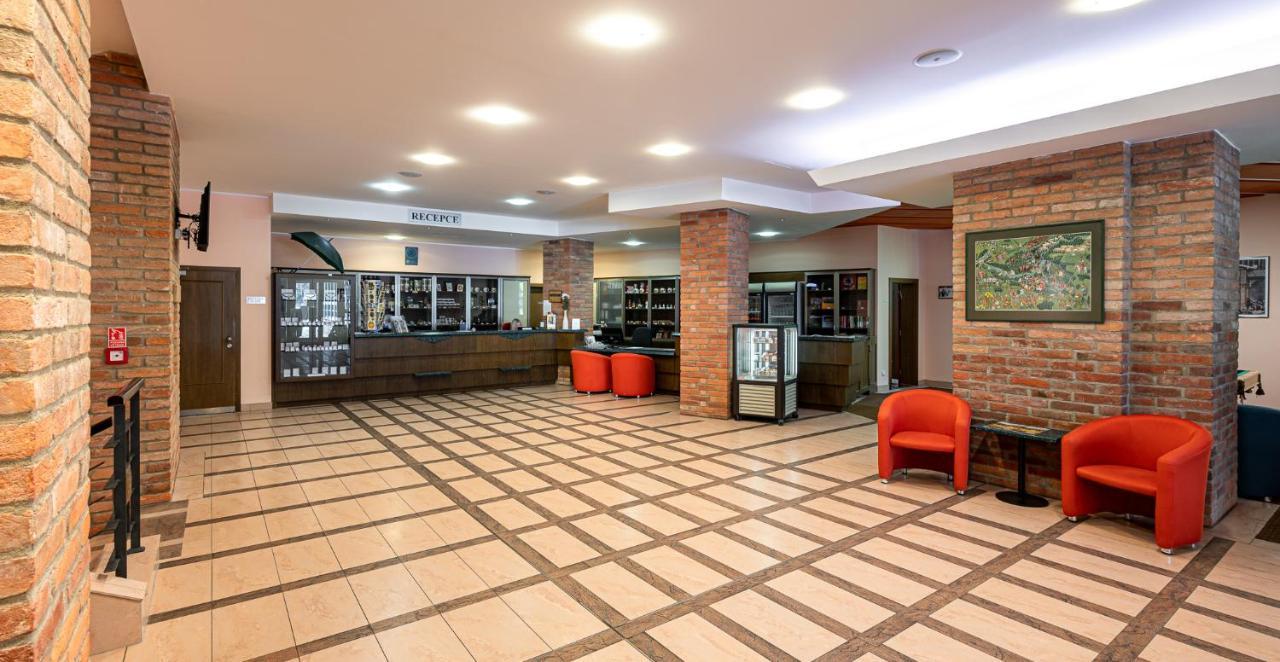 Hotel Studanka ريخنوف ناد كنيجنو المظهر الخارجي الصورة