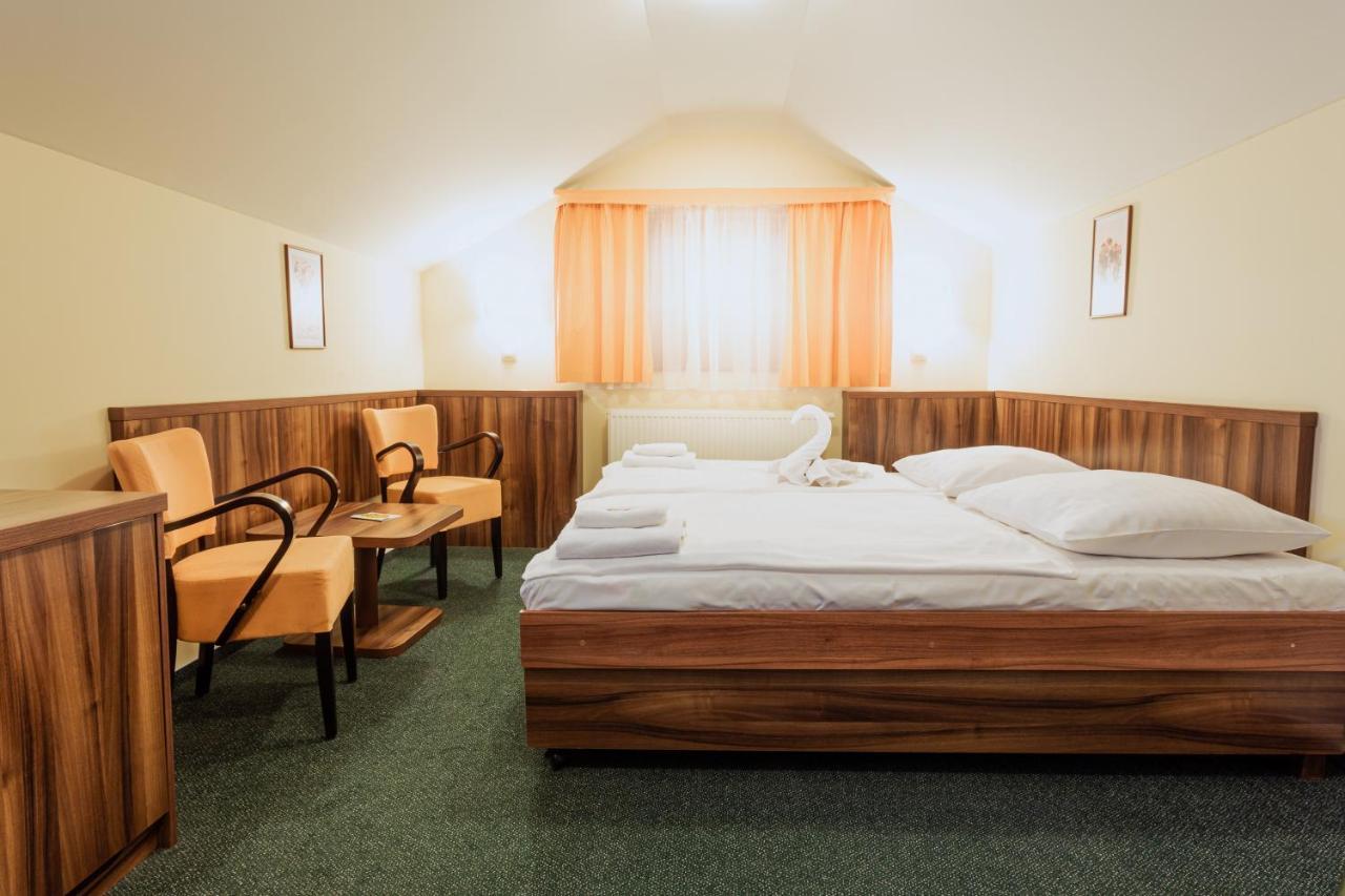 Hotel Studanka ريخنوف ناد كنيجنو المظهر الخارجي الصورة