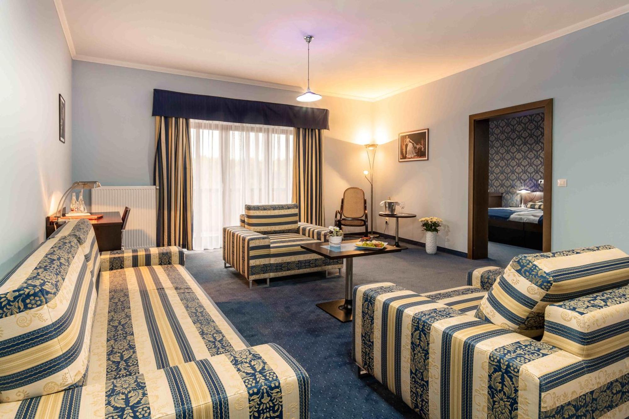 Hotel Studanka ريخنوف ناد كنيجنو المظهر الخارجي الصورة